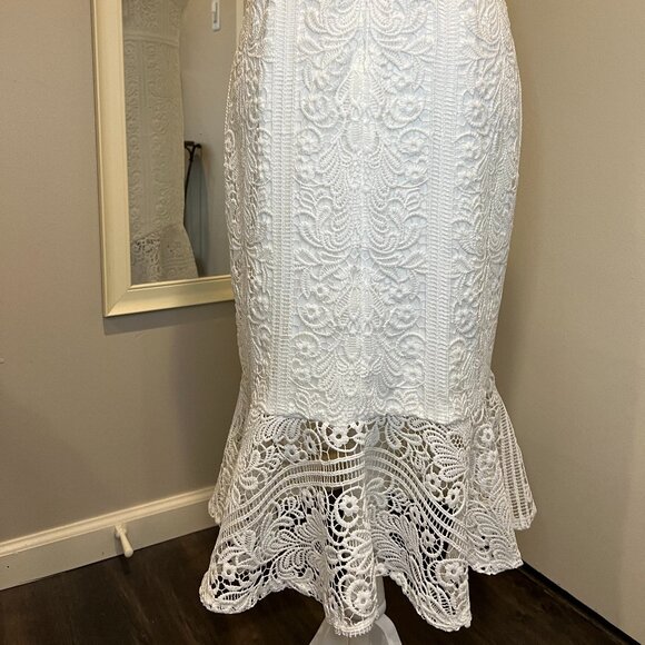 NWT Guess White Sleeveless Lace Trumpet Sheath Dress, Size 10 - Picture 12 of 16